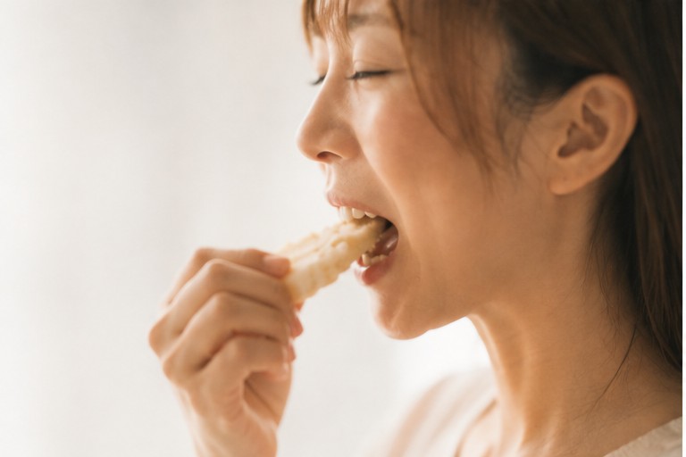 食べる